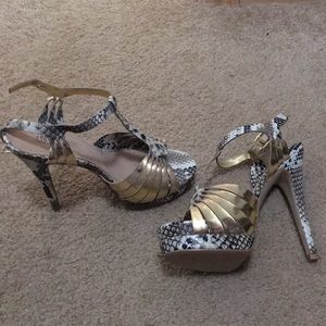 Brand NEW!! NEVER WORN